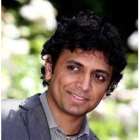 El director estadounidense de origen hindú Night Shyamalan