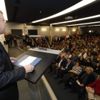 El Ayuntamiento y la Diputación reunieron ayer a los 350 establecimientos adheridos. RAMIRO