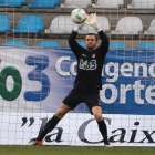 Dinu Moldován fue la estrella del cuadro berciano en el partido ante el Villarreal. L. DE LA MATA