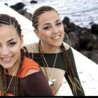 Las componentes de las K-Narias, dos hermanas gemelas de Tenerife