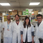 Los autores del trabajo: Marcel Arias-Badia, Rafael Moreno, Carlos A. Fajardo, Jana de Sostoa y Ramon Alemany, del Instituto de Investigación Biomédica de Bellvitge (Idibell).