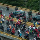 Miles de personas acompañaron al cadáver en su recorrido.