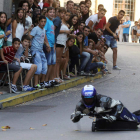 Los participantes de las carrilanas alcanzaron grandes velocidades en las calles de la villa.