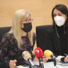 La jueza decana, Ana María Lourido, y la responsable del Registro Civil, Raquel Martínez. L. DE LA MATA