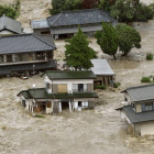 Imágenes de la inundación que afecta a Joso, en la prefactura de Ibaraki, a causa del desbordamiento del río Kinugawa.