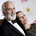 El actor con su mujer
