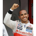 Hamilton celebra la consecución de la pole, hoy en Singapur.