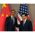 Barack Obama junto al Presidente Chino, Hu Jintao, antes del encuentro que ha tenido lugar en Seúl.
