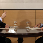El presidente del Gobierno, Mariano Rajoy, y el líder de C's, Albert Rivera, el pasado agosto, en el Congreso de los Diputados.
