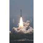 Lanzamiento del cohete en el que viaja la sonda Juno.
