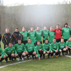 Formación del equipo de La Robla, brillante campeón de la 2.ª División Provincial de Aficionados.