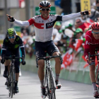 Jarlinson Pantano celebra su victoria en la decimoquinta etapa del Tour de Francia. GIAN EHRENZELLER