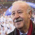 El entrenador y exseleccionador nacional Vicente del Bosque participará hoy en la gala de exaltación del botillo. RAÚL CARO