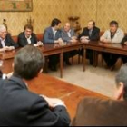 Un momento de la reunión celebrada ayer en la Diputación Provincial de León