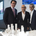 Santiago Calatrava (izquierda) con Sammy Lee y Sadiq Khan, alcalde de Londres.