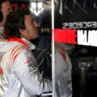 Alonso no perdió detalle de la actuación de sus rivales