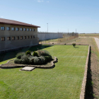 Vista del interior del centro penitenciario de Villahierro. MARCIANO PÉREZ.