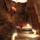 La espectacularidad de la cueva marcó la carrera.