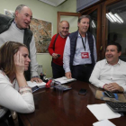 El equipo de la UPL en la sede del partido tras conocer los resultados electorales