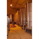 Instalaciones de la bodega berciana Casar de Burbia.