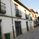Exterior de las oficinas de la empresa en la que la Guardia Civil detuvo el lunes a 4 asturianos.