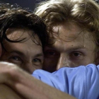 Mostovoi y Karpin celebran un gol del Celta contra la Juventus en un partido de la Copa de la UEFA del 2000.