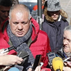 Los padres de la víctima, al acabar el juicio. JESÚS