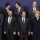 Rajoy, tercero por la izquierda en la segunda fila, junto a otros representantes europeos.