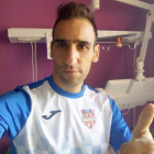 Gelo con una camiseta del Puente Castro, club en el que militó. DL