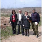Los alcaldes afectados por esta obra en el lugar de su ubicación