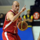 Bernabé ha defendido la camiseta de León siete temporadas.