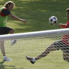Forlán volverá a ser el principal estilete ofensivo del Atlético frente al Panathinaikos griego.