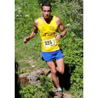 El Espeleotrail de Valporquero contó con 150 protagonistas en la línea de salida. A la derecha Cidón, segundo en la meta. MARCIANO PÉREZ