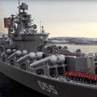 El crucero de guerra ruso Marshall Ustinov ayer, en aguas de conflicto. RUSSIAN DEFENSE MINISTERY