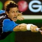 Un sorprendente Marat Safin logró alejar a Federer del Open de Australia que ganó el año pasado