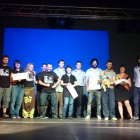 Los premiados y organizadores, sobre el escenario.