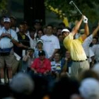 Tiger Woods, que comenzó con mal pie el US PGA, golpea en la tercera jornada para acercarse al líder