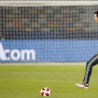 Santiago Solari, durante el último entrenamiento del Madrid en Abu Dhabi.
