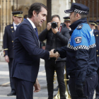 Una de las unidades de la Policía Local de León, con el equipo canino. FERNANDO OTERO
