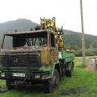 Estado en el que quedó el camión tras el incendio