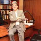 Esteban Rodríguez, quien ha sido alcalde de Bembibre y presidente del Consejo, ayer en su despacho.