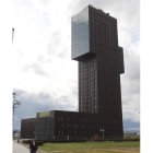 Bankia llevaba a la subasta 70 pisos, 148 plazas de garaje y una planta de oficinas.