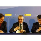 Ángel Villalba, José Blanco y Francisco Fernández firman el convenio de integración de la línea de F
