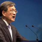 El vicepresidente y consejero delegado de Samsung Electronics, Kwon Oh-hyun, durante la junta.