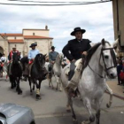 Algunos de los caballistas participantes en la romería.