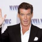 El ex 007 Pierce Brosnan, parte del reparto de la nueva producción de Danny DeVito