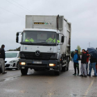 Los trabajadores impidieron la entrada a algunos camiones ajenos a la empresa