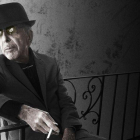 Leonard Cohen, en una imagen promocional de 'You want it darker'