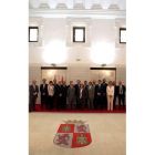 Herrera posa junto a los miembros del Consejo de la Emigración