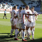 La Cultural se dio un festín goleador frente al Racing de Santander (3-0) en el partido de la primera vuelta disputado en el Reino. MARCIANO PÉREZ